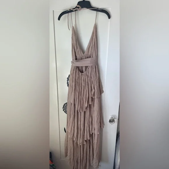 PQ Swim Kristine Tiered Maxi Dress Taupe Neutral Color Gold Thread Swiss Dot NWT - Picture 5 of 8